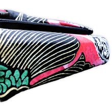 Load image into Gallery viewer, Bow Clutch Bag _ Serial No.TM01211