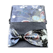 Load image into Gallery viewer, Bow Clutch Bag _ Serial No.TM01216