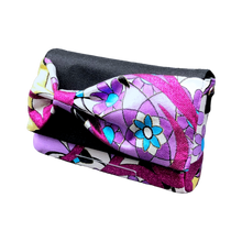 Load image into Gallery viewer, Bow Clutch Bag _ Serial No.TM01215