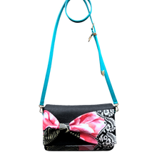 Load image into Gallery viewer, Bow Clutch Bag _ Serial No.TM01211