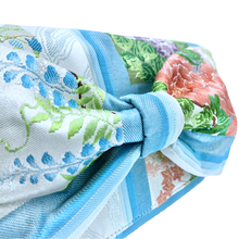 Load image into Gallery viewer, Bow Clutch Bag _ Serial No.TM01222