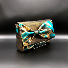 Load image into Gallery viewer, Bow Clutch Bag _ Serial No.TM01202