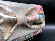 Load image into Gallery viewer, Bow Clutch Bag _ Serial No.TM01209