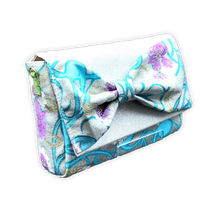 Load image into Gallery viewer, Bow Clutch Bag _ Serial No.TM01203