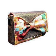 Load image into Gallery viewer, Bow Clutch Bag _ Serial No.TM01205