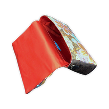 Load image into Gallery viewer, Bow Clutch Bag _ Serial No.TM01205