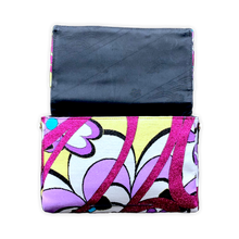 Load image into Gallery viewer, Bow Clutch Bag _ Serial No.TM01215