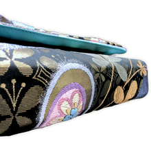 Load image into Gallery viewer, Bow Clutch Bag _ Serial No.TM01217
