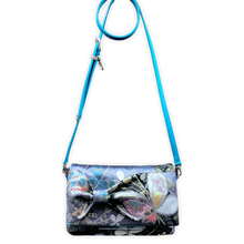 Load image into Gallery viewer, Bow Clutch Bag _ Serial No.TM01217