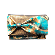 Load image into Gallery viewer, Bow Clutch Bag _ Serial No.TM01202
