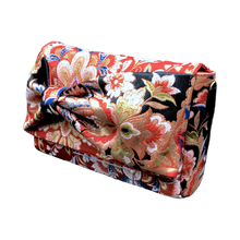 Load image into Gallery viewer, Bow Clutch Bag _ Serial No.TM01213
