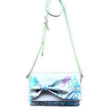 Load image into Gallery viewer, Bow Clutch Bag _ Serial No.TM01203
