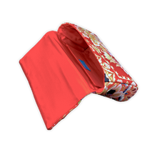 Load image into Gallery viewer, Bow Clutch Bag _ Serial No.TM01213
