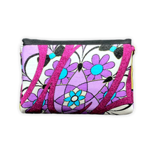 Load image into Gallery viewer, Bow Clutch Bag _ Serial No.TM01215
