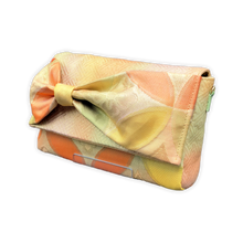 Load image into Gallery viewer, Bow Clutch Bag _ Serial No.TM01219
